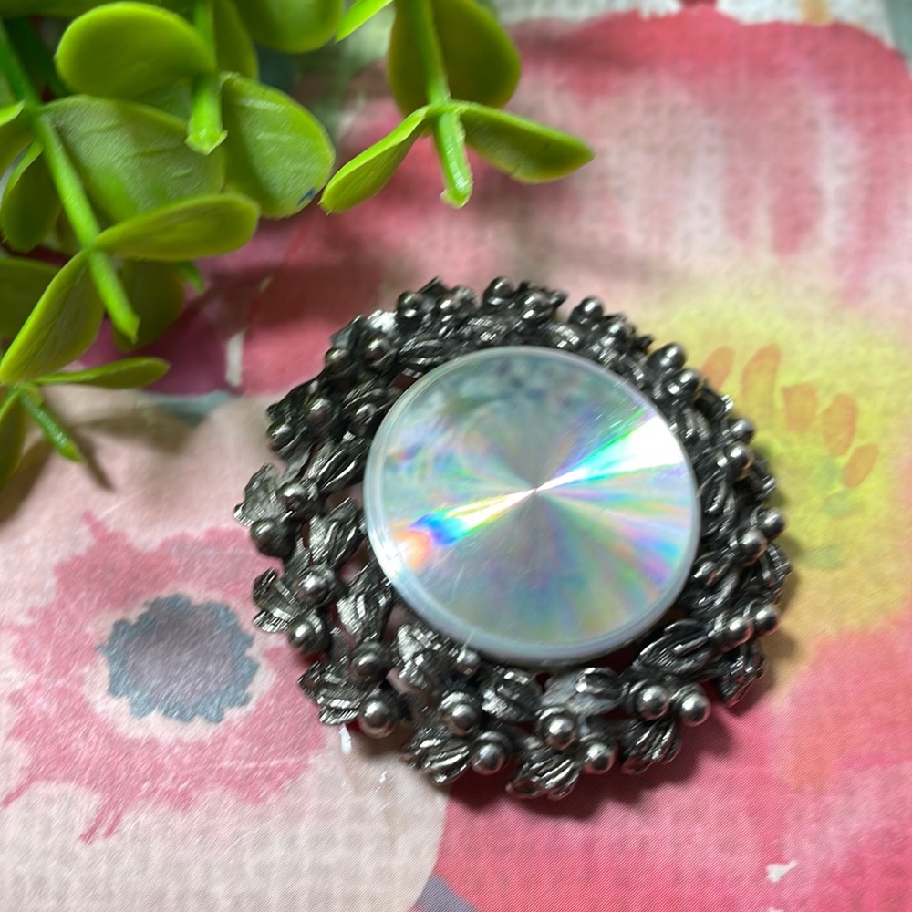 1960’s Mid Century Jewelarama Edmund Brooch